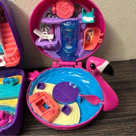 Polly Pocket Flamingo Backyard Butterfly Backpack Space Compact Dolls & Charms - Picture 5 of 16